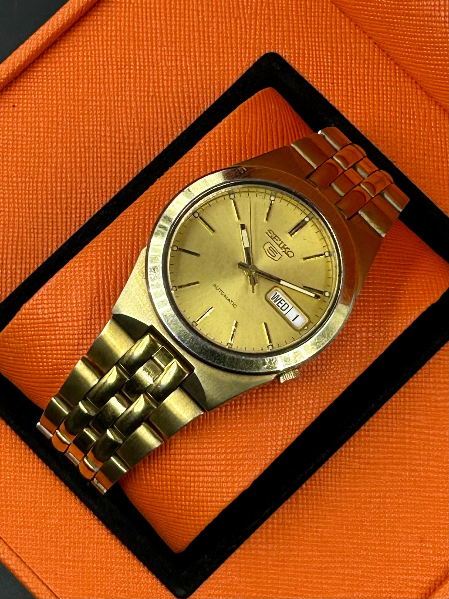 Complete Original Pre-Owned Seiko 5 Gold Automatic Watch
