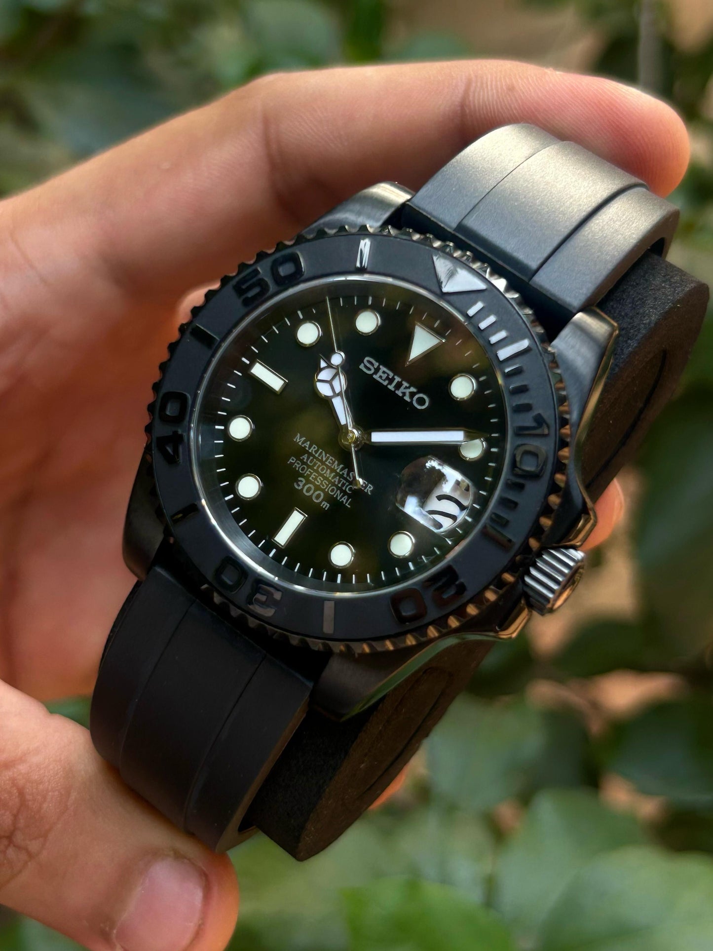 Seiko YachtMaster Black Panther Homage