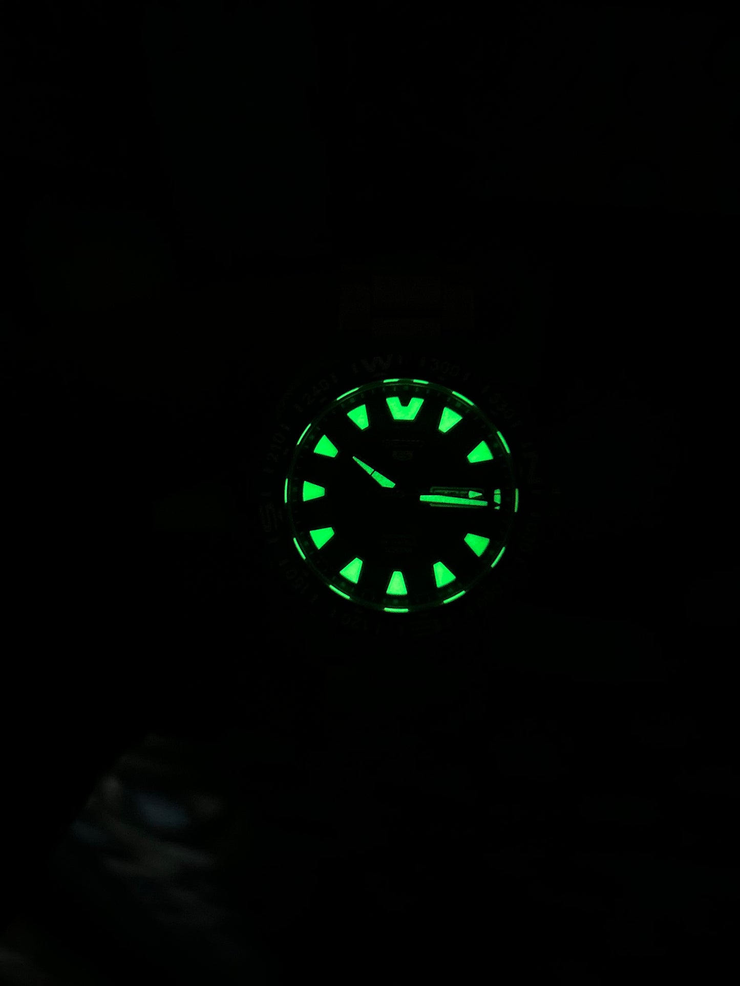 Seiko 5 Black Sports Automatic Homage Mod