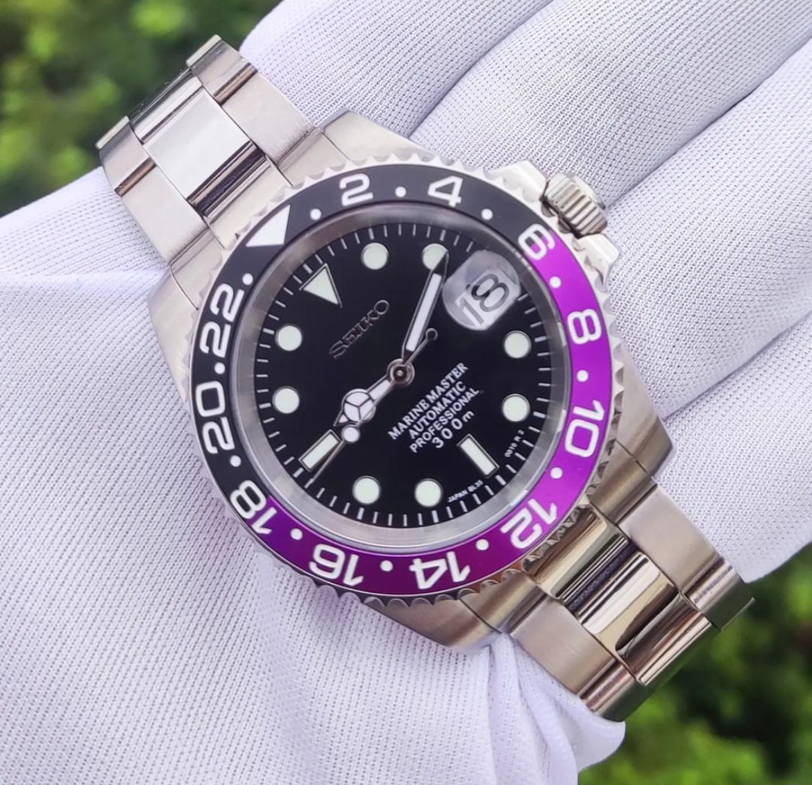 Seiko Joker Dual Time Automatic Homage Mod ( Black - Purple )