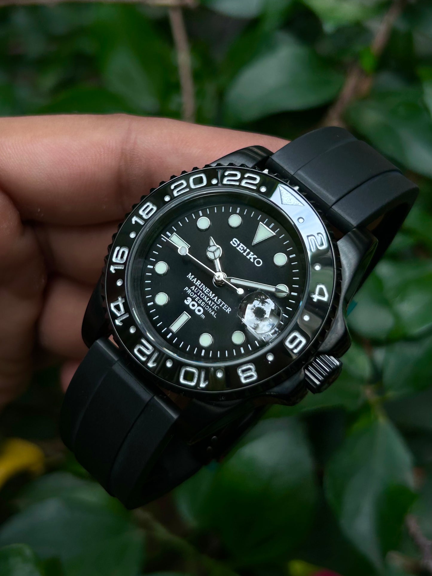 Seiko Black GMT Master Ceramic Automatic Homage Mod Watch