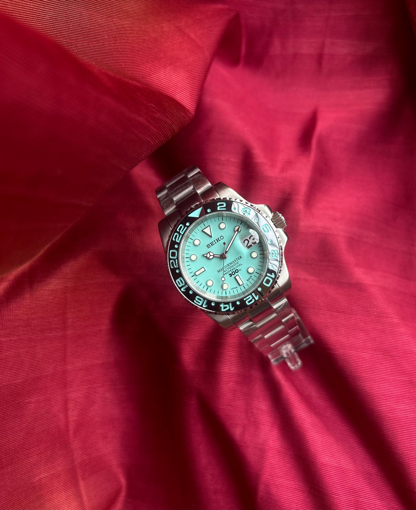 Seiko Tiffany Blue GMT Master Automatic Homage Mod