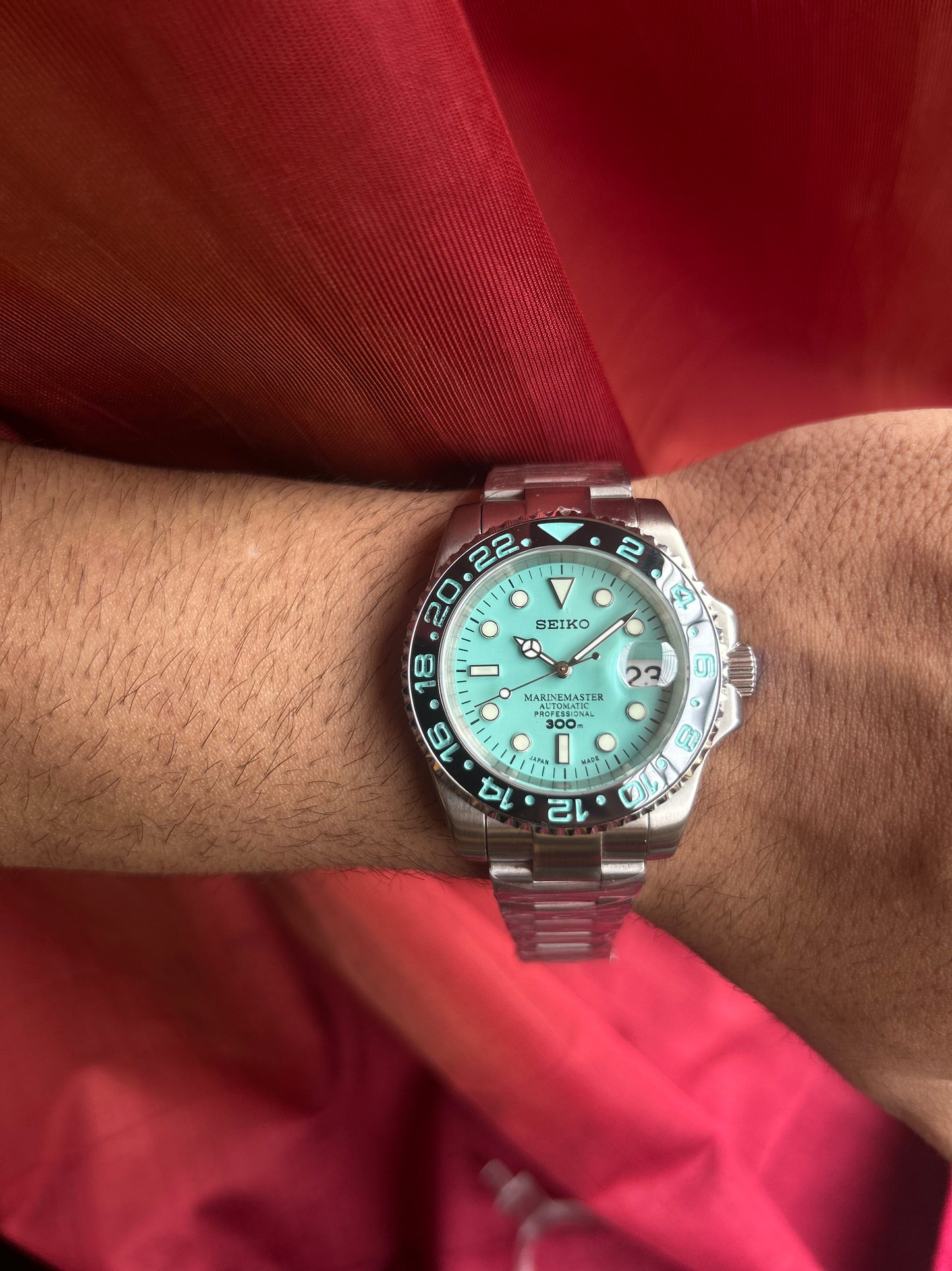 Seiko Tiffany Blue GMT Master Automatic Homage Mod