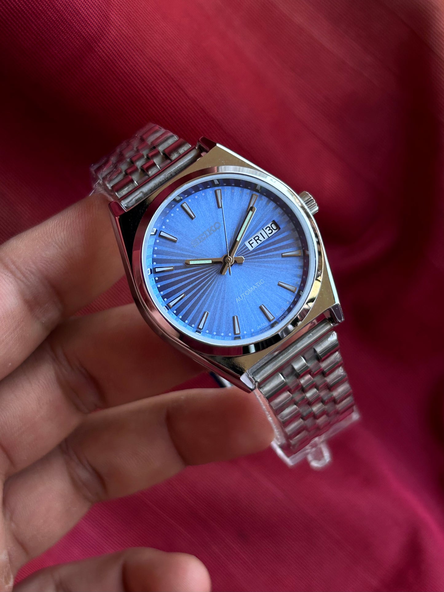 Seiko 5 Blue Sunburst Automatic Mod