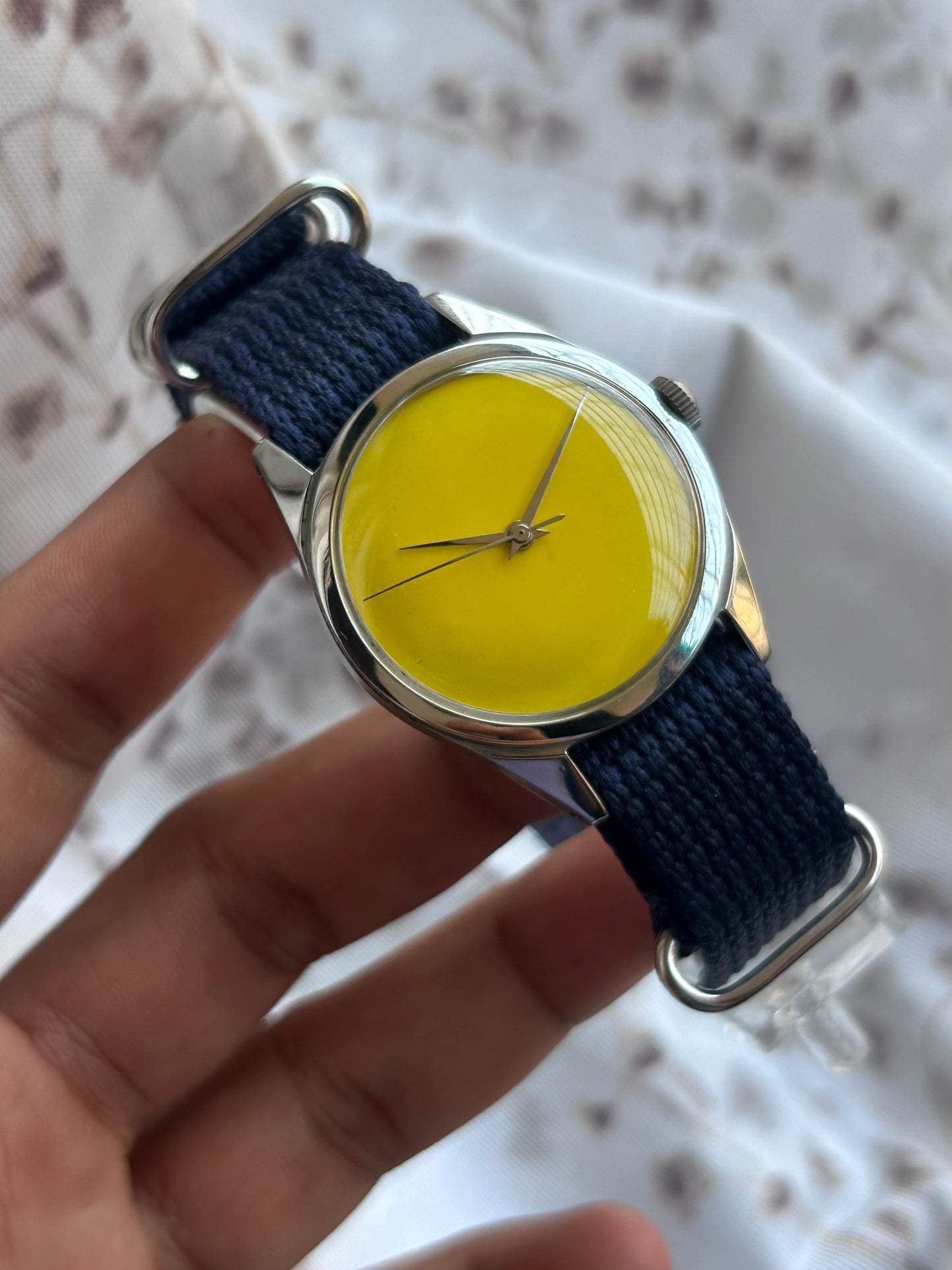 HMT Yellow Janata unisex hand-winding