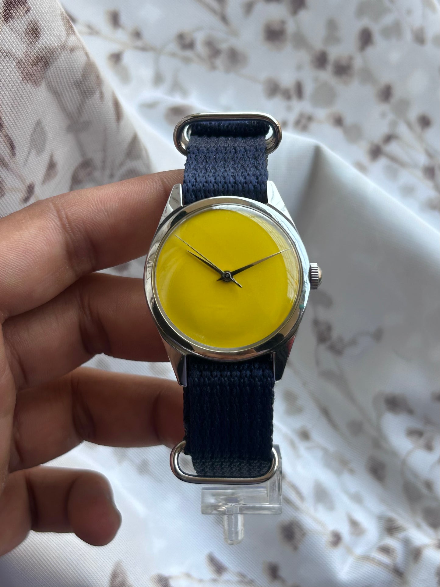 HMT Yellow Janata unisex hand-winding