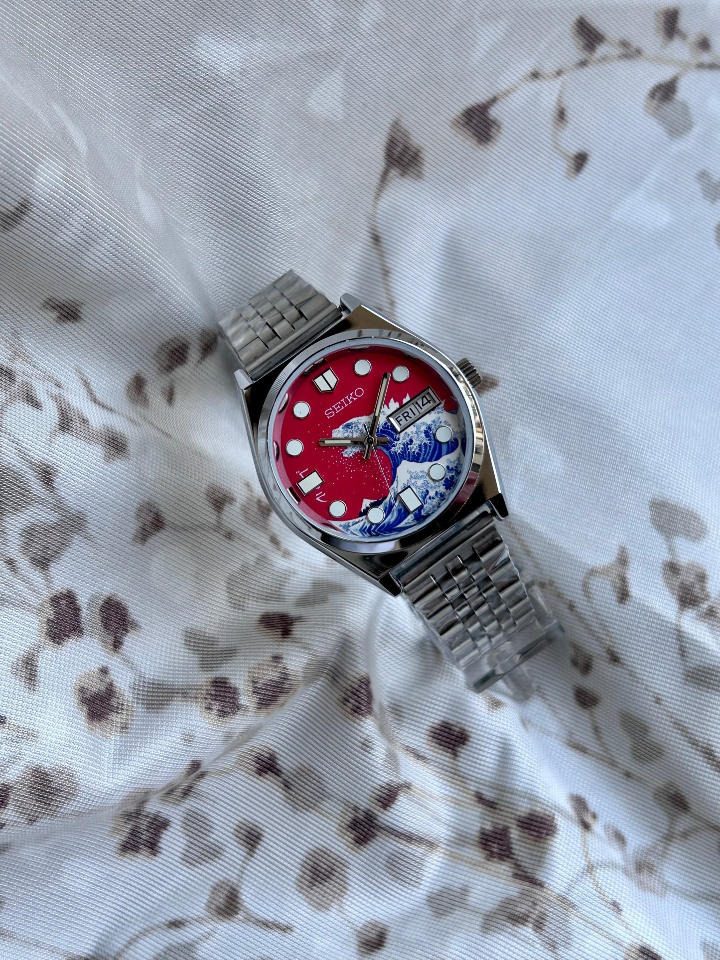 Seiko Great Godzilla Wave Off Kanagawa Automatic Mod Watch