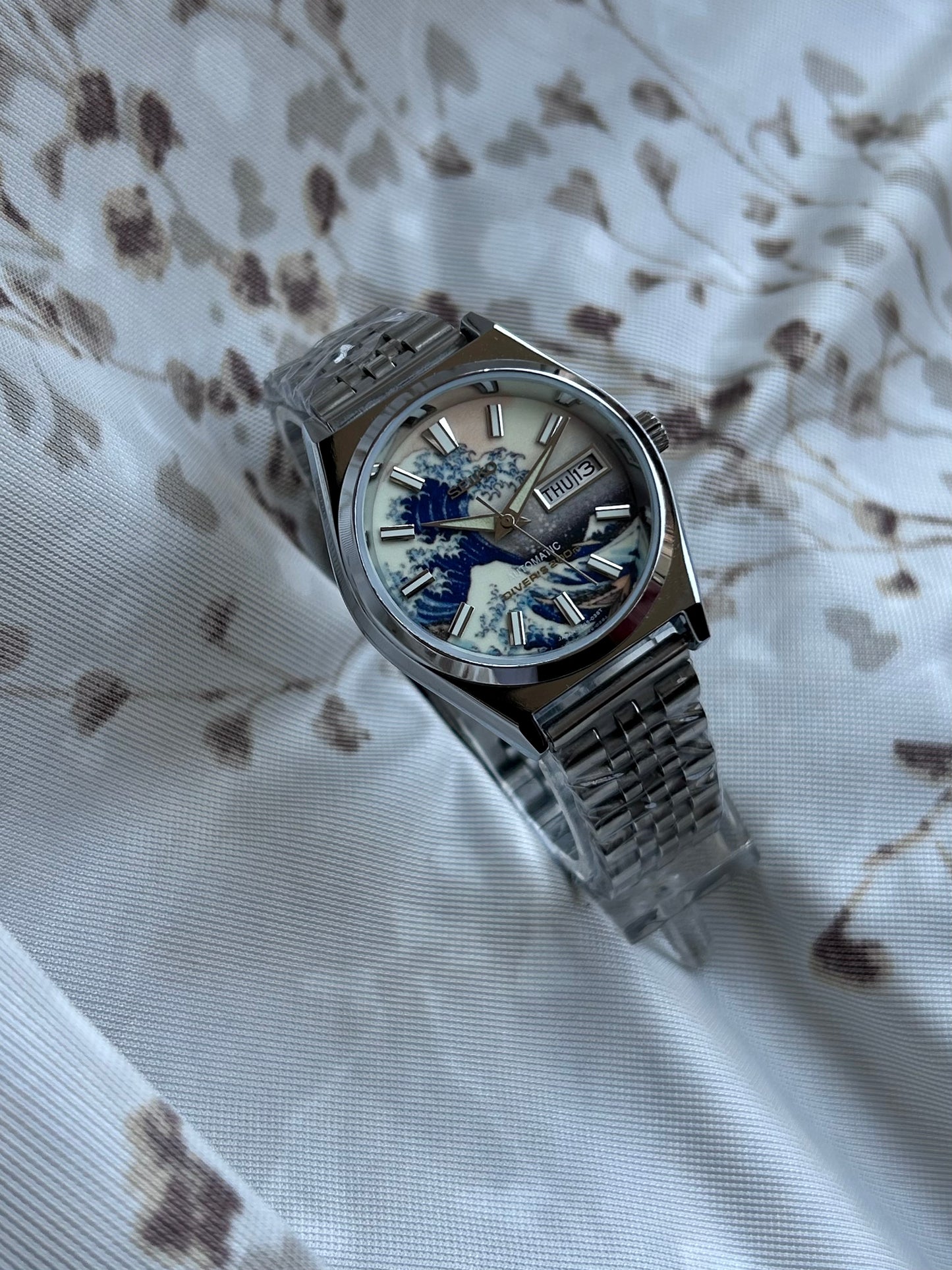 Special Edition The Great Wave Off Kangawa Full Lume Version