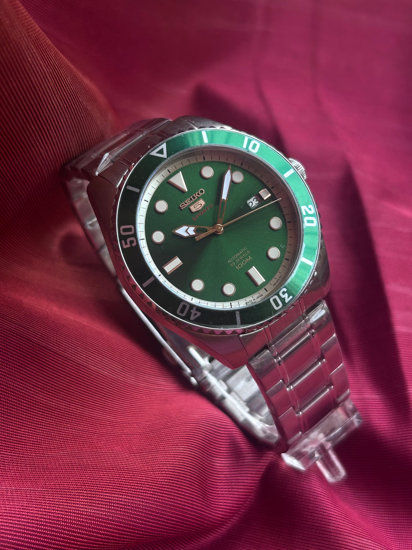 Seiko 5 Hulk Sports Automatic Homage Mod