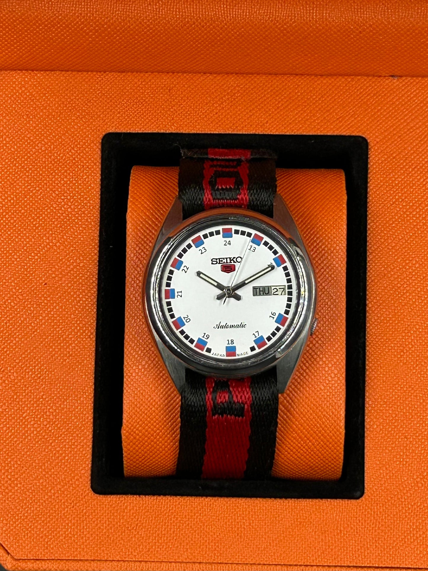 Pre-Owned Seiko 5 Sports Automatic Red