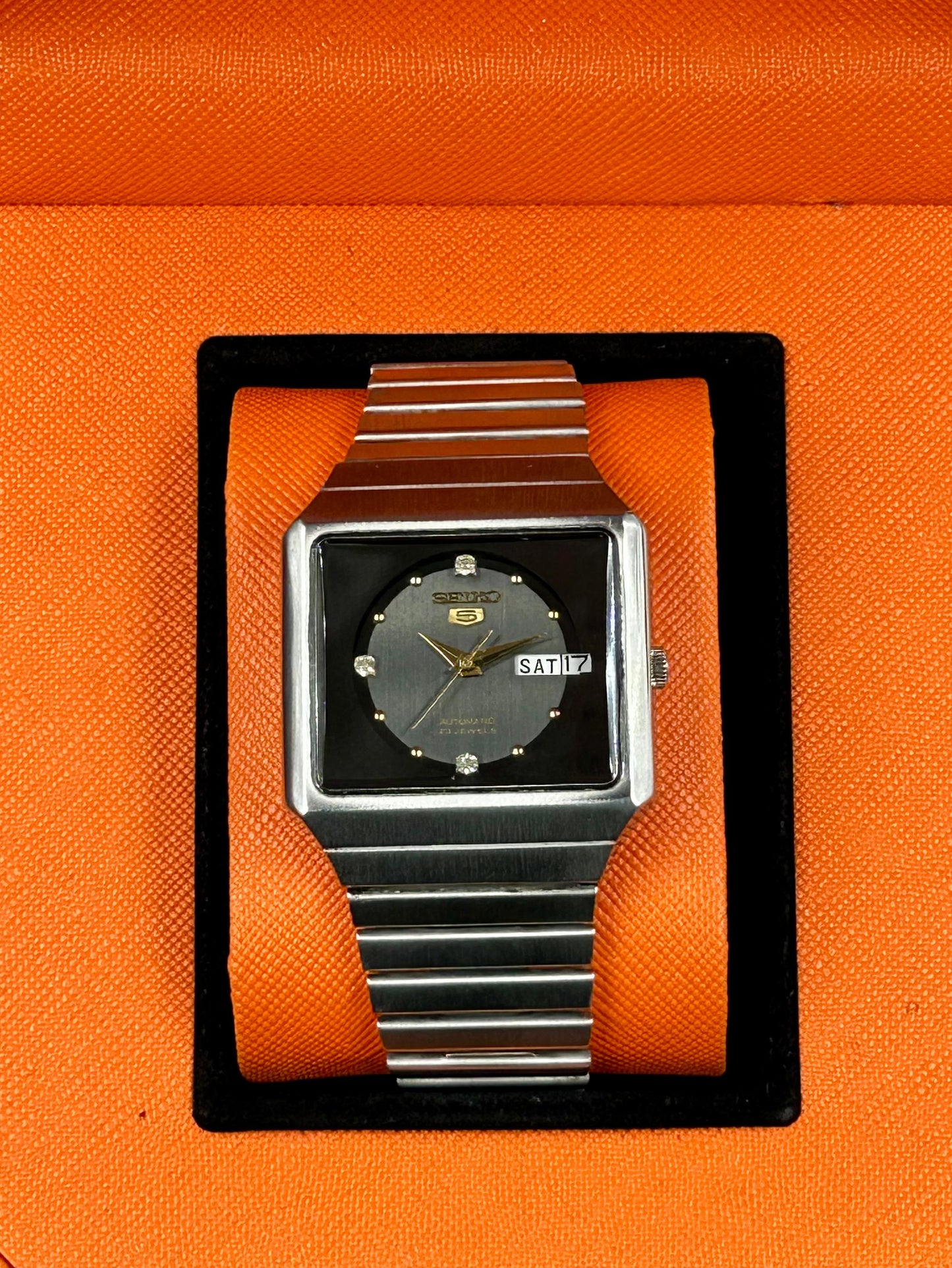 Pre-Owned Seiko 5 Automatic – Original, Neat Condition