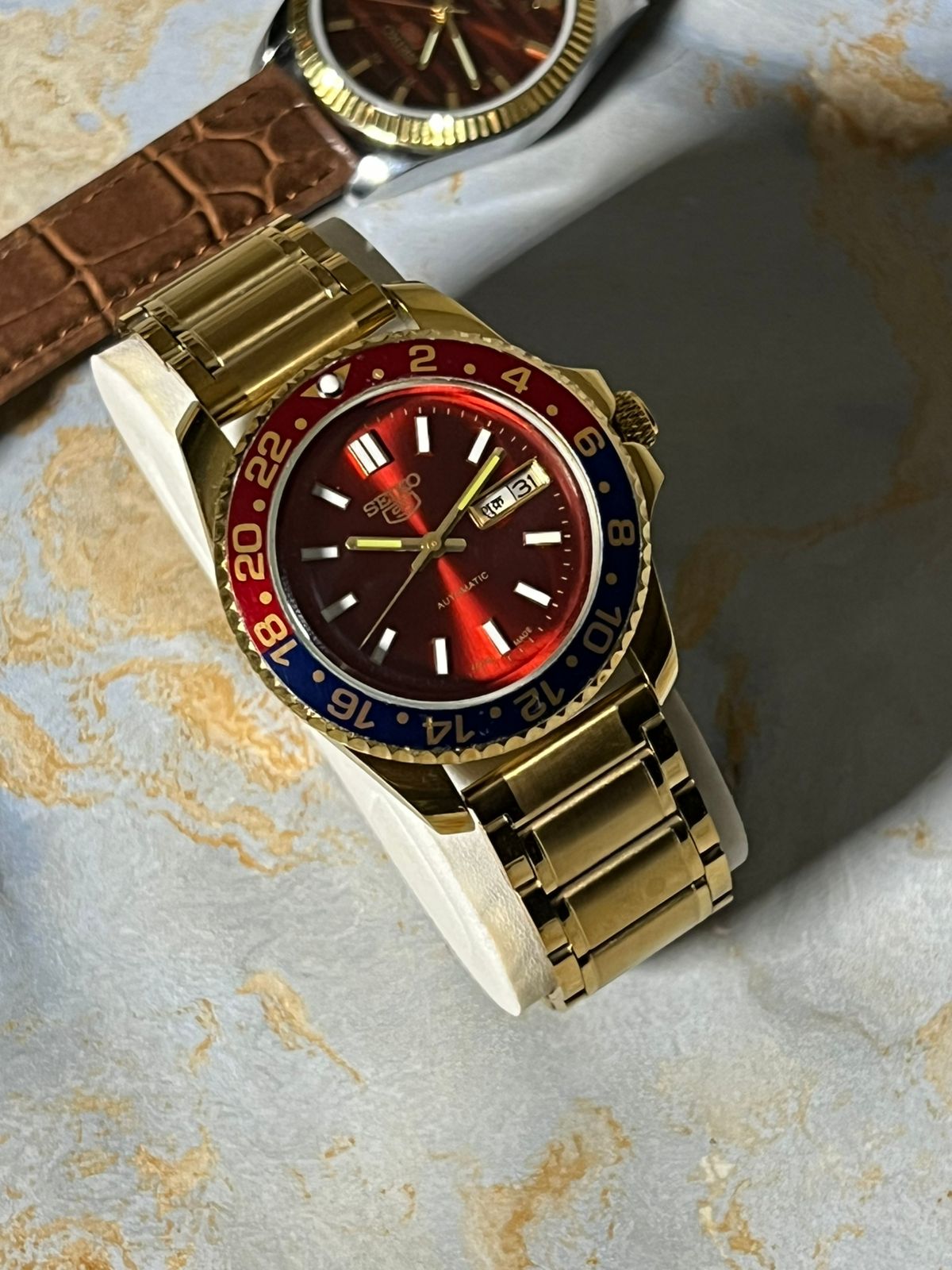 Seiko 5 Automatic Homage – Gold Pepsi