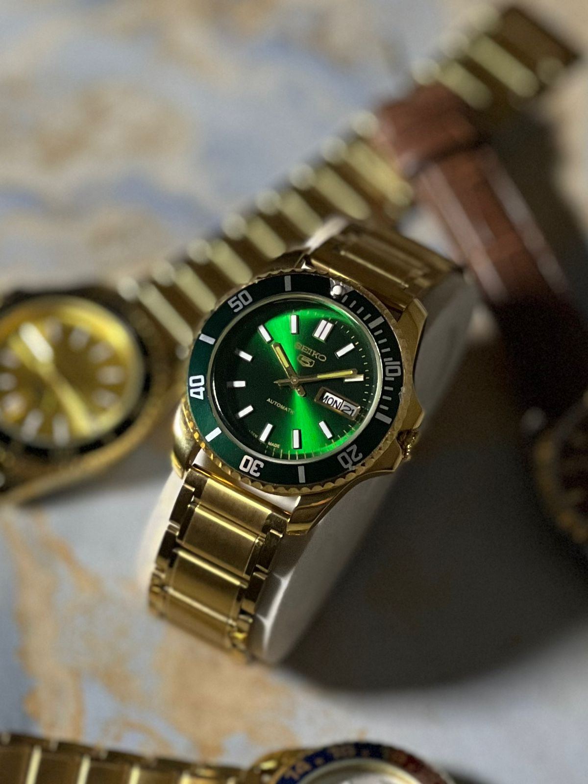 Seiko 5 Automatic Homage – Gold & Hulk Submarine